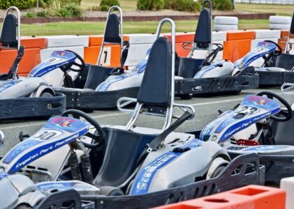 Spela gokart